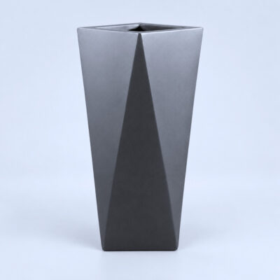 3ft Diamond Fiberglass PlanterPot 90cm in height 1