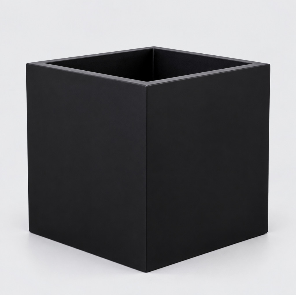Square fiberglass planter 5